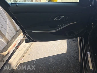 2025 BMW 3 Series Sedan 330i - miniatura 9