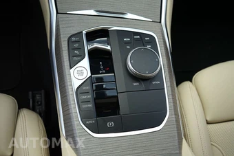 2025 BMW 3 Series Sedan 330i - miniatura 12