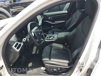 2025 BMW 3 Series Sedan 330i - miniatura 13