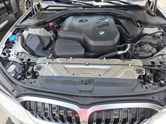 2025 BMW 3 Series Sedan 330i - miniatura 22
