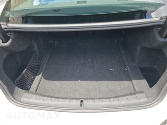 2025 BMW 3 Series Sedan 330i - miniatura 23