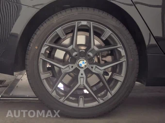 2025 BMW 3 Series Sedan 330i - miniatura 11