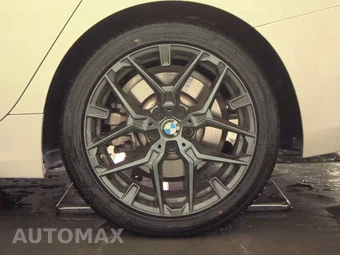 2025 BMW 3 Series Sedan 330i - miniatura 12