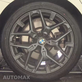 2025 BMW 3 Series Sedan 330i - miniatura 31