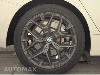 2025 BMW 3 Series Sedan 330i - miniatura 11