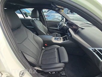 2025 BMW 3 Series Sedan 330i - miniatura 14