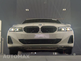 2025 BMW 3 Series Sedan 330i - miniatura 3