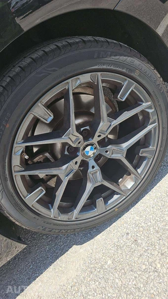 2025 BMW 3 Series Sedan 330i - miniatura 28