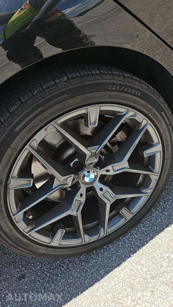 2025 BMW 3 Series Sedan 330i - miniatura 31