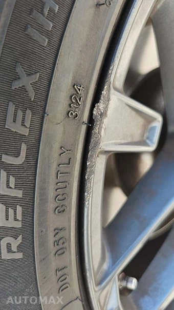 2025 BMW 3 Series Sedan 330i - miniatura 32