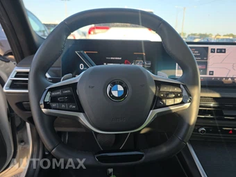 2025 BMW 3 Series Sedan 330i - miniatura 10