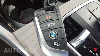 2025 BMW 3 Series Sedan 330i - miniatura 17