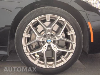 2025 BMW 3 Series Sedan 330i - miniatura 10