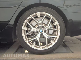 2025 BMW 3 Series Sedan 330i - miniatura 12
