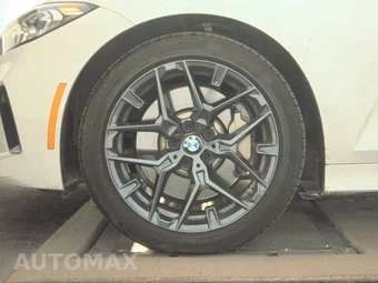 2025 BMW 3 Series Sedan 330i - miniatura 9