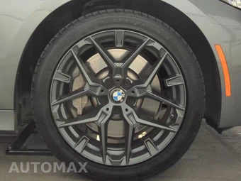 2025 BMW 3 Series Sedan 330i - miniatura 10