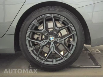 2025 BMW 3 Series Sedan 330i - miniatura 12