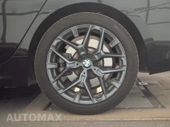 2025 BMW 3 Series Sedan 330i - miniatura 12