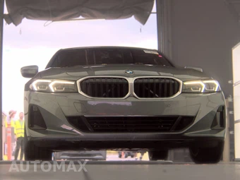 2025 BMW 3 Series Sedan 330i - miniatura 3