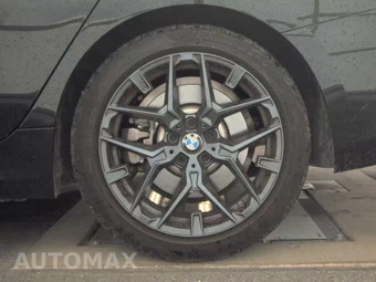 2025 BMW 3 Series Sedan 330i - miniatura 12