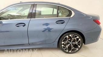 2025 BMW 3 Series Sedan 330i - miniatura 28