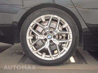 2025 BMW 3 Series Sedan 330i - miniatura 11
