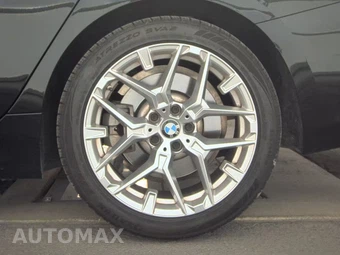 2025 BMW 3 Series Sedan 330i - miniatura 12