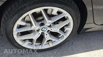 2025 BMW 3 Series Sedan 330i - miniatura 32
