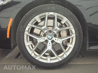 2025 BMW 3 Series Sedan 330i - miniatura 9