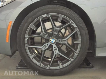2025 BMW 3 Series Sedan 330i - miniatura 9