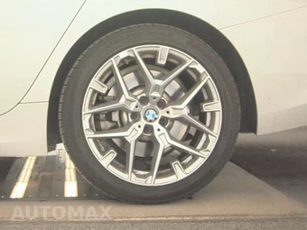 2025 BMW 3 Series Sedan 330i - miniatura 12