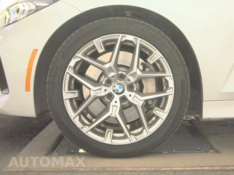 2025 BMW 3 Series Sedan 330i - miniatura 9