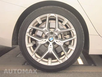 2025 BMW 3 Series Sedan 330i - miniatura 11