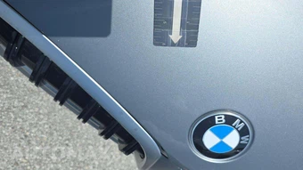 2025 BMW 3 Series Sedan 330i - miniatura 26