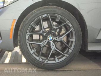 2025 BMW 3 Series Sedan 330i - miniatura 9
