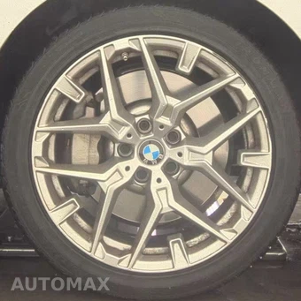 2025 BMW 3 Series Sedan 330i - miniatura 30