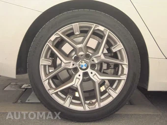 2025 BMW 3 Series Sedan 330i - miniatura 11