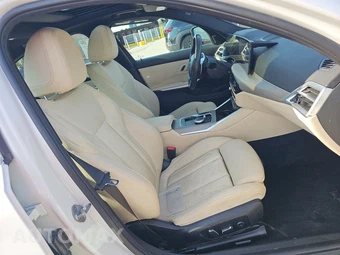 2025 BMW 3 Series Sedan 330i - miniatura 14