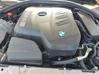 2025 BMW 3 Series Sedan 330i - miniatura 22