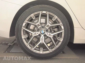 2025 BMW 3 Series Sedan 330i - miniatura 11