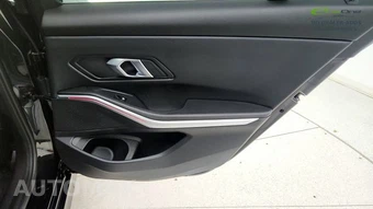 2025 BMW 3 Series Sedan 330i xDrive - miniatura 41