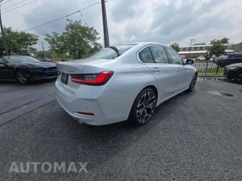 2025 BMW 3 Series Sedan 330i xDrive - miniatura 3