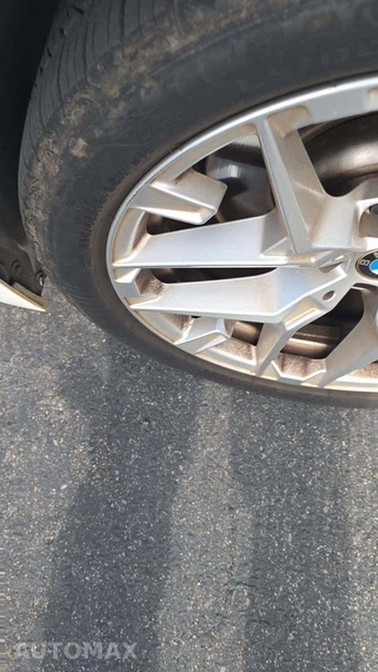 2025 BMW 3 Series Sedan 330i xDrive - miniatura 21