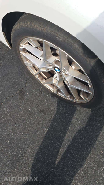 2025 BMW 3 Series Sedan 330i xDrive - miniatura 22