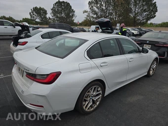 2025 BMW 3 Series Sedan 330i xDrive - miniatura 4