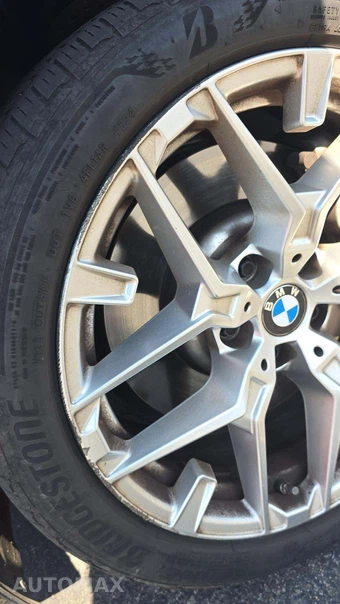 2025 BMW 3 Series Sedan 330i xDrive - miniatura 21