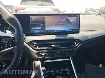 2025 BMW 3 Series Sedan 330i xDrive - miniatura 11