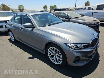 2025 BMW 3 Series Sedan 330i xDrive - miniatura 3
