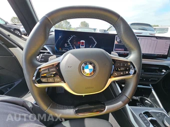 2025 BMW 3 Series Sedan 330i xDrive - miniatura 10