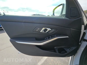 2025 BMW 3 Series Sedan 330i xDrive - miniatura 9